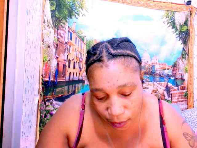 mysticeboney webcam