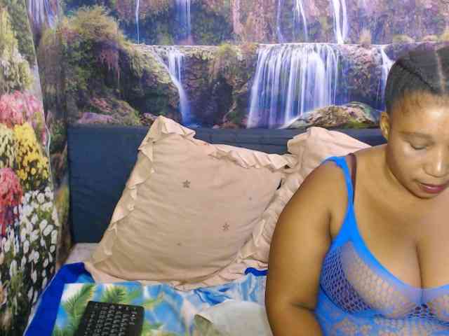 mysticeboney webcam