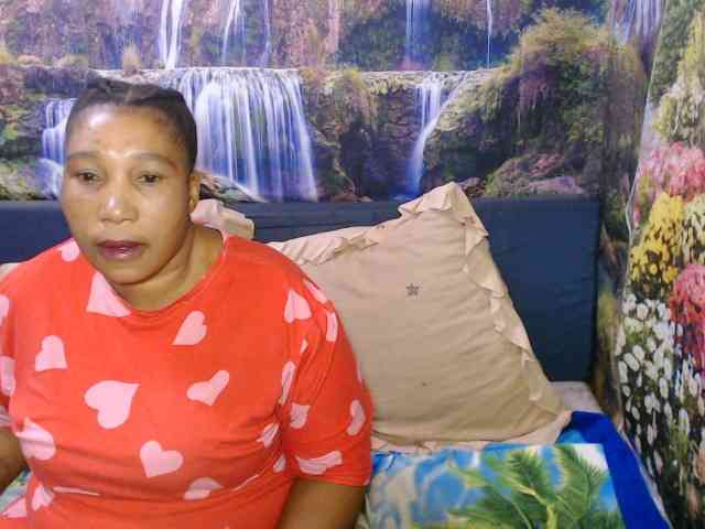 mysticeboney webcam