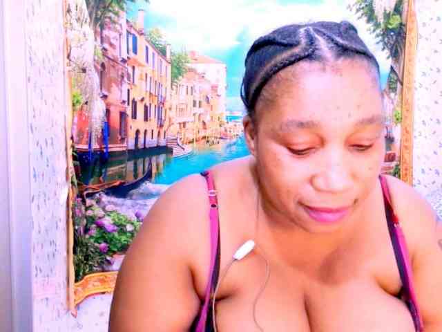 mysticeboney webcam