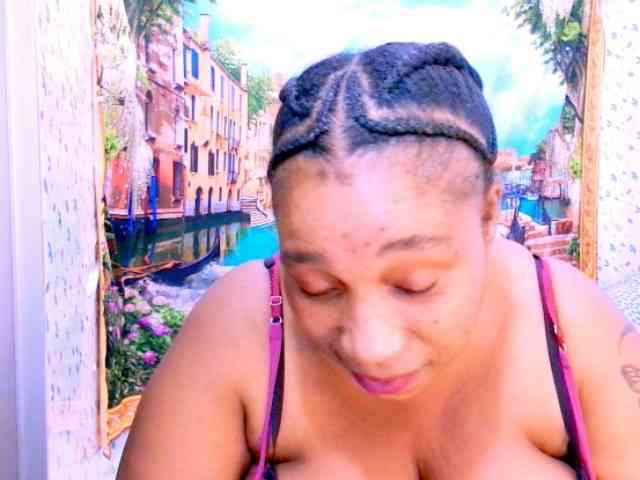 mysticeboney webcam