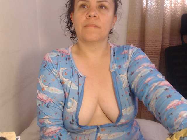 agathamiller live webcam show