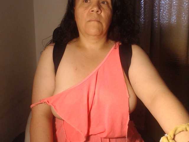 agathamiller live cam on BongaCams