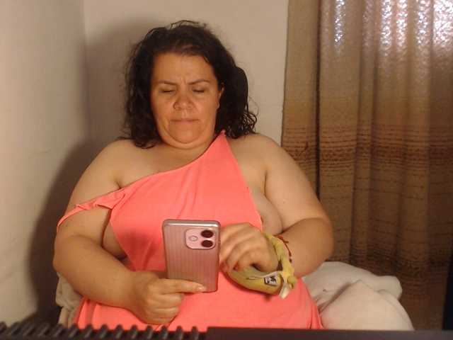 agathamiller live cam on BongaCams