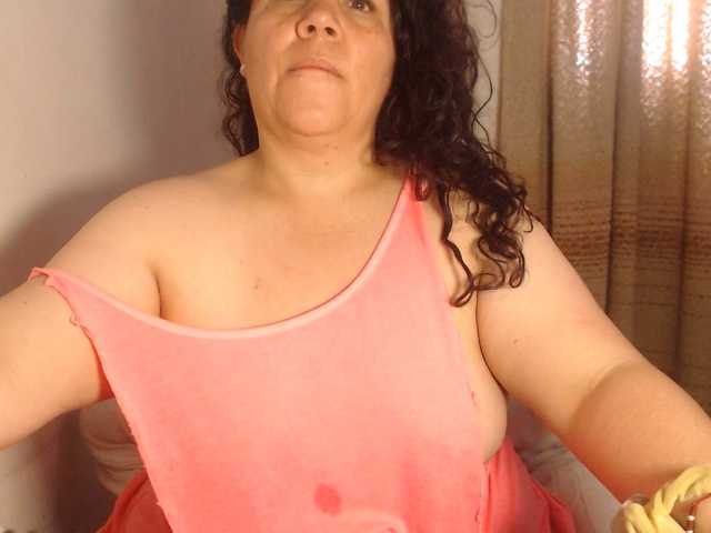 agathamiller live cam on BongaCams