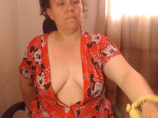 agathamiller live cam on BongaCams