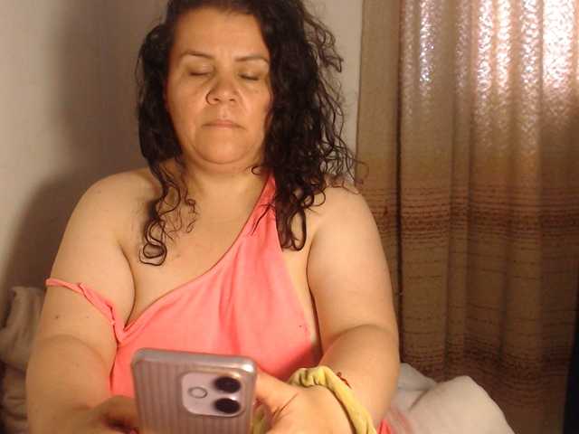 agathamiller live cam on BongaCams