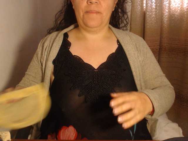 agathamiller live cam on BongaCams