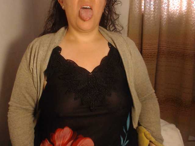 agathamiller live cam on BongaCams