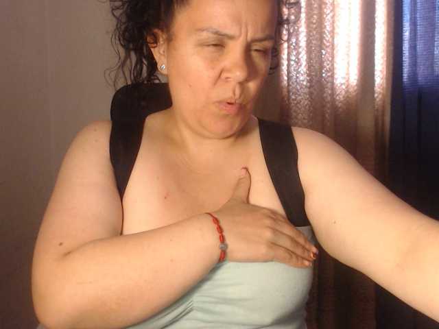 agathamiller live cam on BongaCams