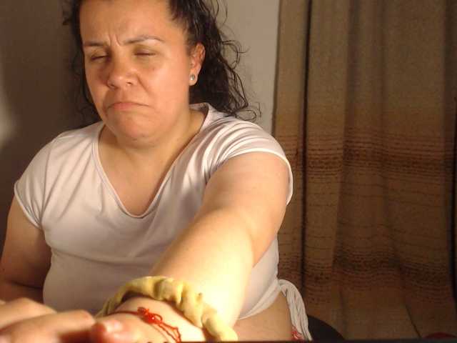 agathamiller live cam on BongaCams