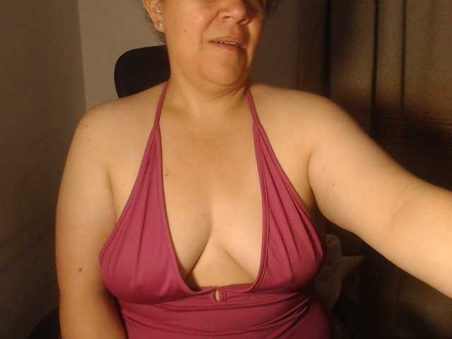agathamiller live cam on BongaCams