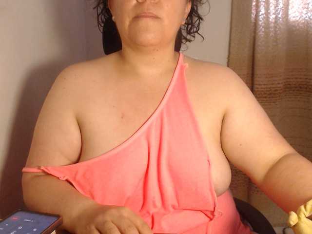 agathamiller live cam on BongaCams