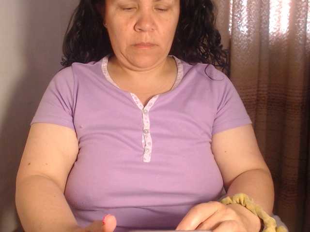 agathamiller live cam on BongaCams
