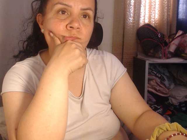 agathamiller live cam on BongaCams