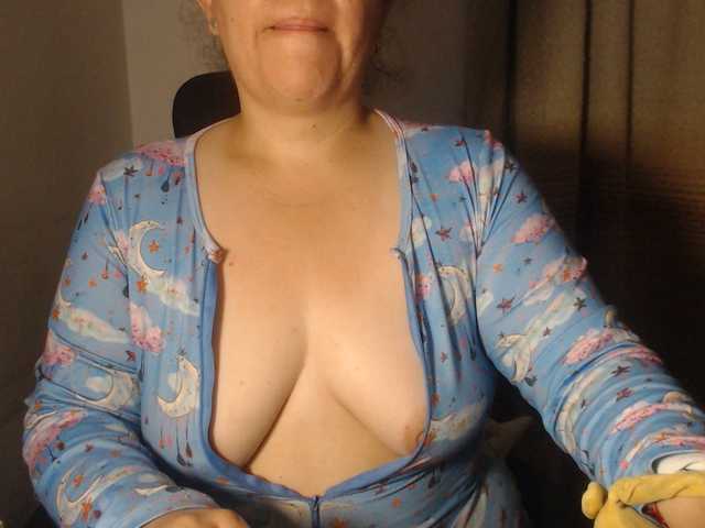 agathamiller live cam on BongaCams