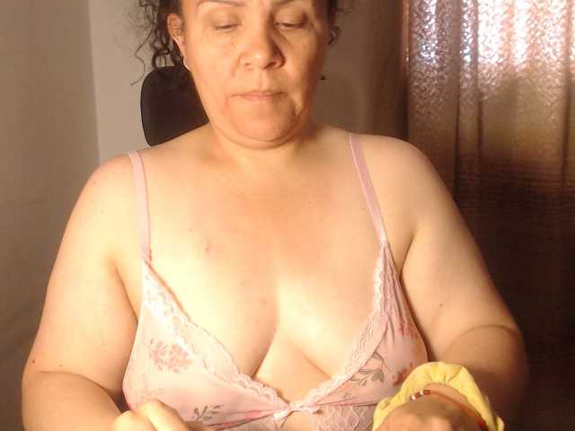 agathamiller live cam on BongaCams
