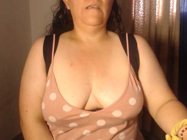 agathamiller live cam on BongaCams
