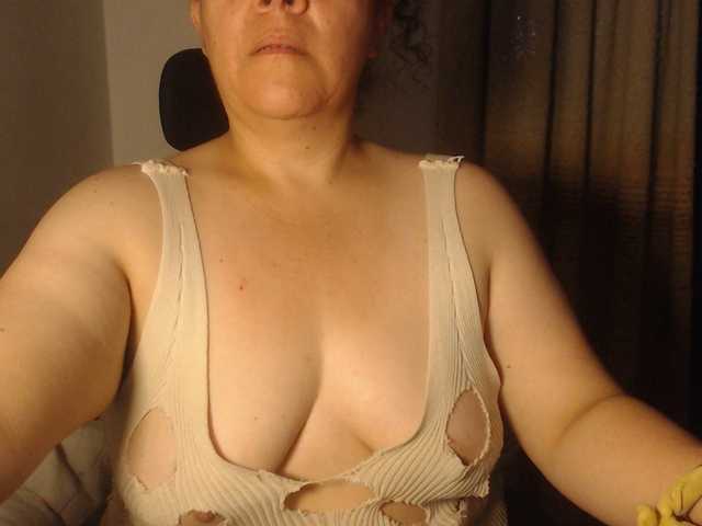 agathamiller live cam on BongaCams