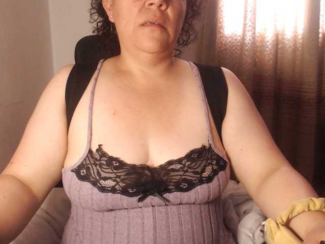 agathamiller live cam on BongaCams
