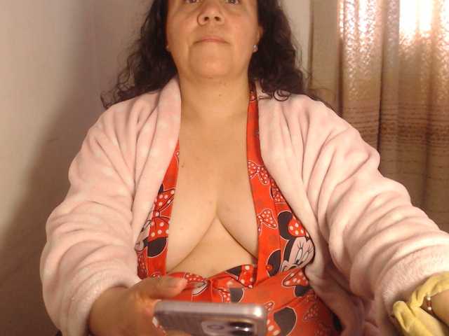 agathamiller live cam on BongaCams