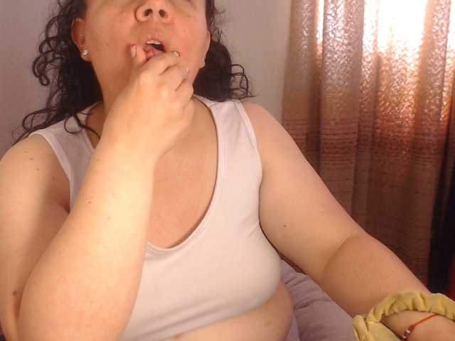 agathamiller live cam on BongaCams