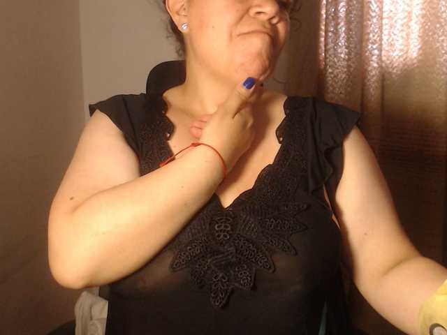 agathamiller live cam on BongaCams