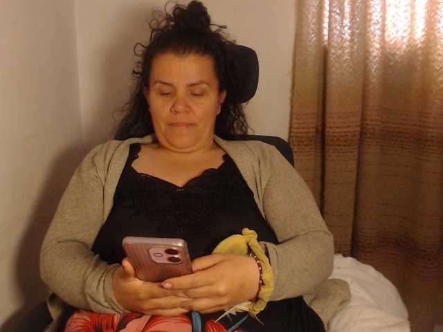 agathamiller live cam on BongaCams