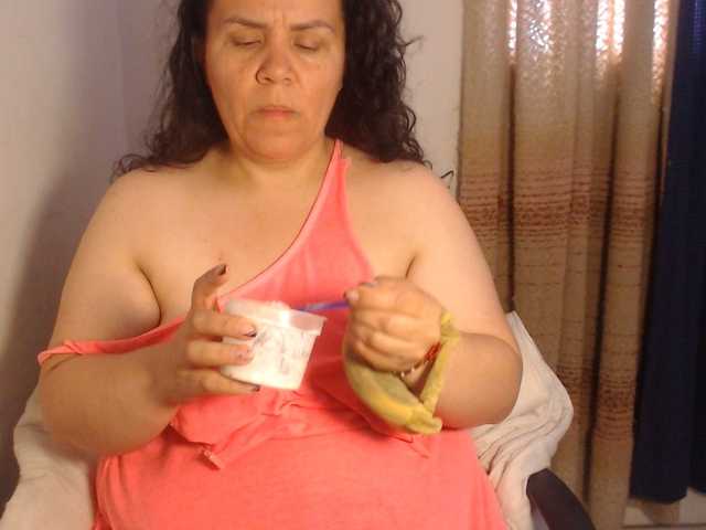 agathamiller live cam on BongaCams