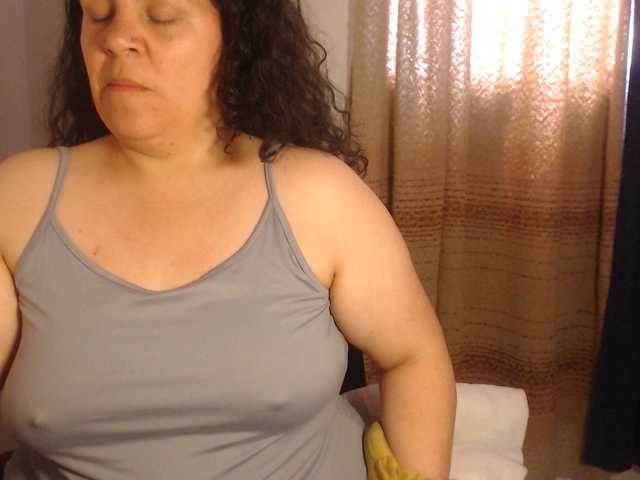agathamiller live cam on BongaCams