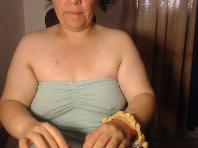 agathamiller live cam on BongaCams