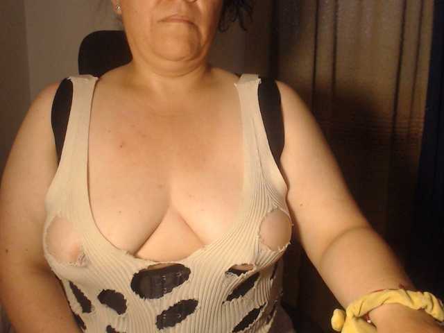 agathamiller live cam on BongaCams