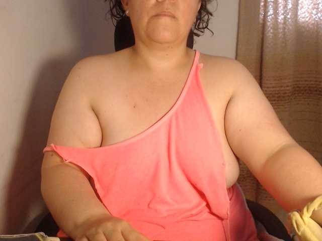 agathamiller live cam on BongaCams