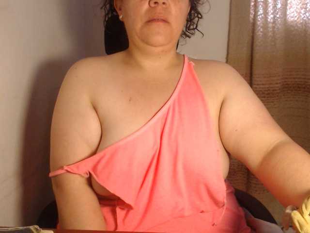 agathamiller live cam on BongaCams