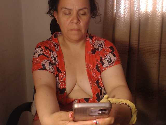 agathamiller live cam on BongaCams