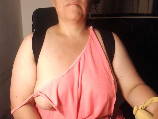 agathamiller, en vivo ahora en BongaCams