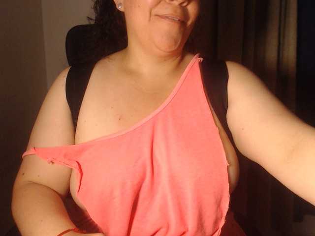 agathamiller live cam on BongaCams
