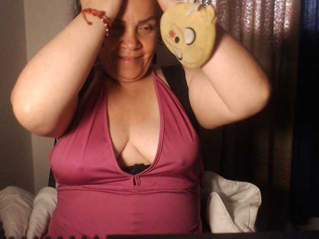 agathamiller live cam on BongaCams