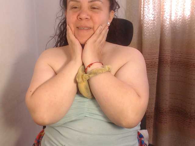 agathamiller live cam on BongaCams