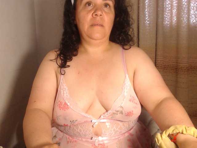 agathamiller live cam on BongaCams