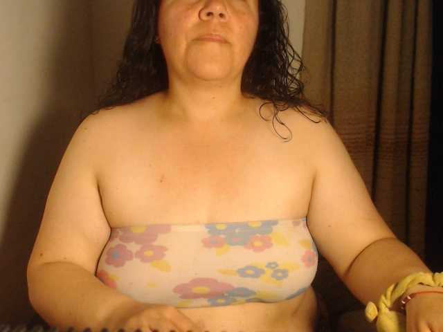 agathamiller live cam on BongaCams