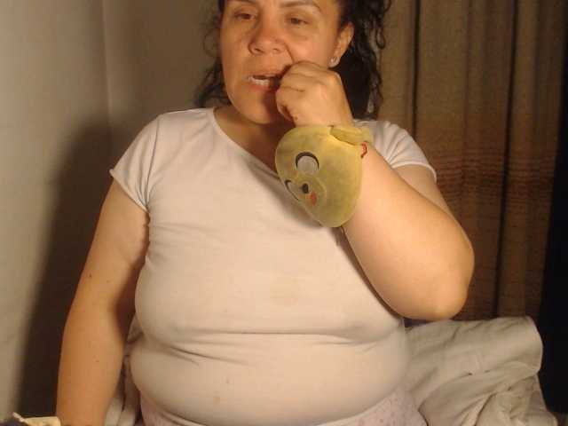 agathamiller live cam on BongaCams