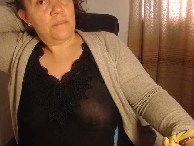 agathamiller live cam on BongaCams