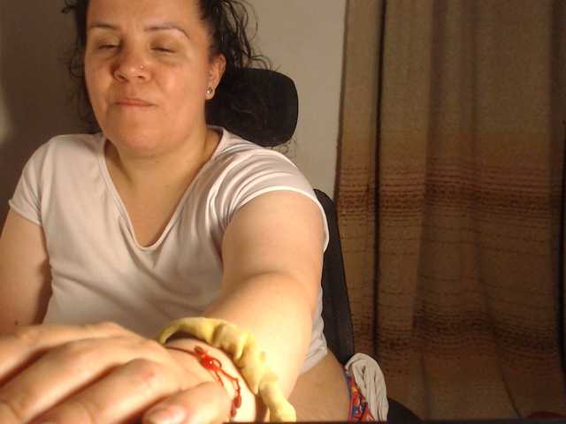 agathamiller live cam on BongaCams