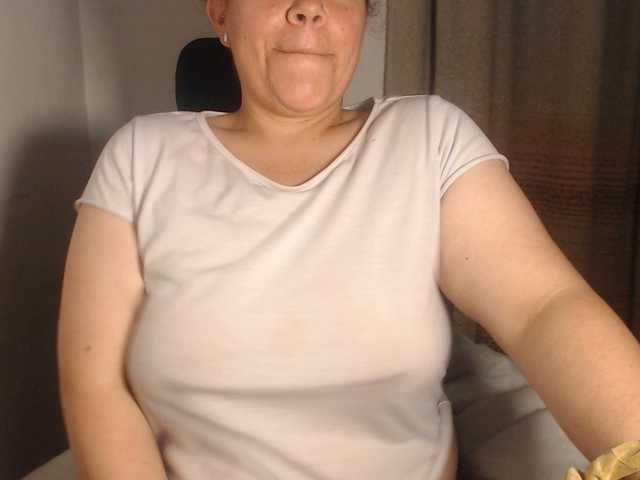 agathamiller live cam on BongaCams