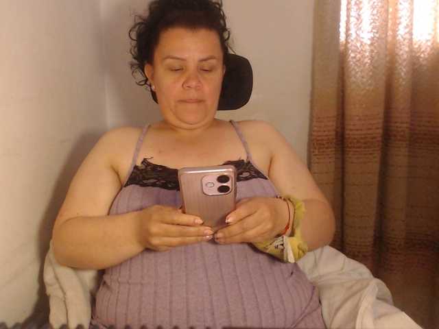 agathamiller live cam on BongaCams