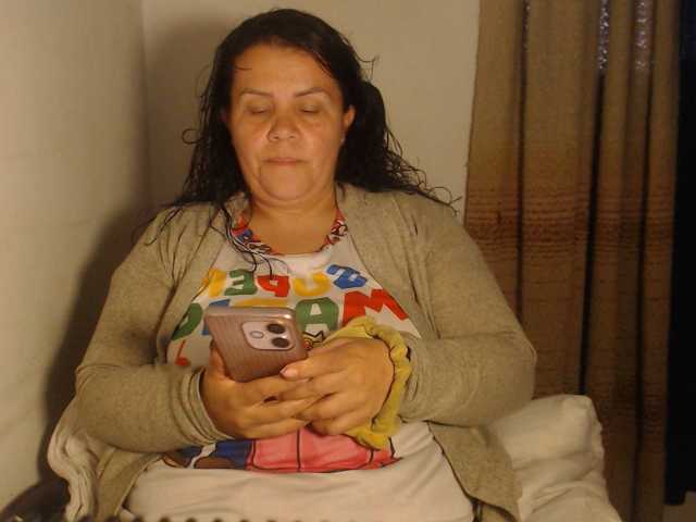 agathamiller live cam on BongaCams