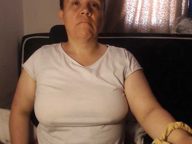 agathamiller live cam on BongaCams