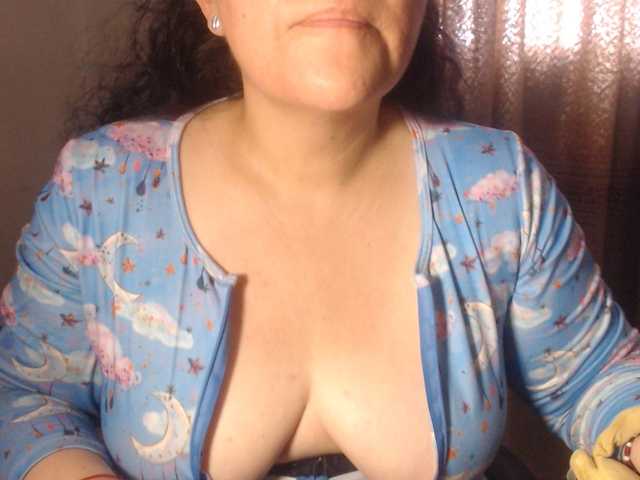 agathamiller live cam on BongaCams
