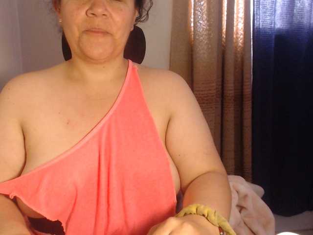 agathamiller live cam on BongaCams